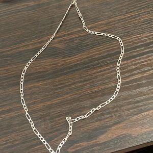 Sterling silver chain & pendant